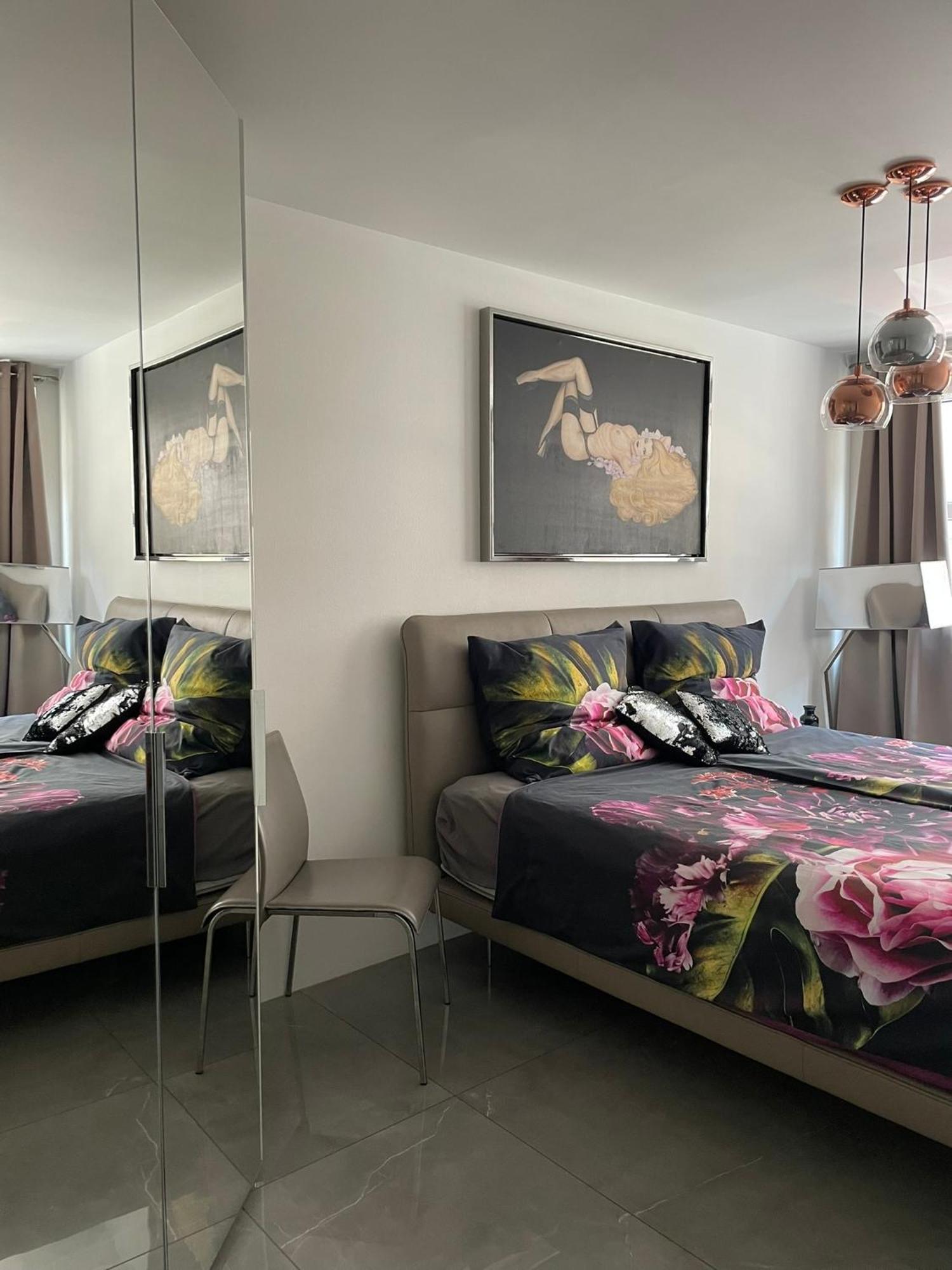 Luxurious 2 Bedroom Apartment Old City Münih Dış mekan fotoğraf