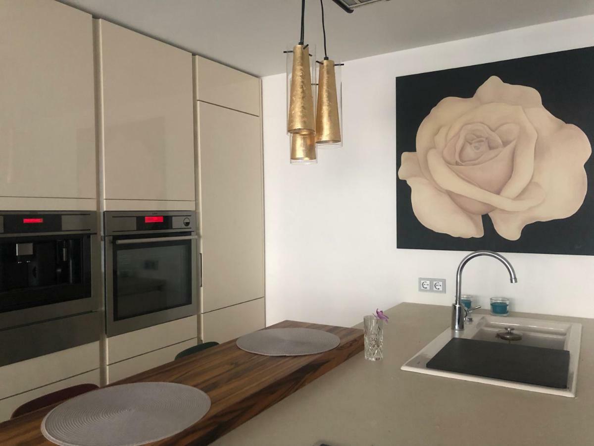 Luxurious 2 Bedroom Apartment Old City Münih Dış mekan fotoğraf