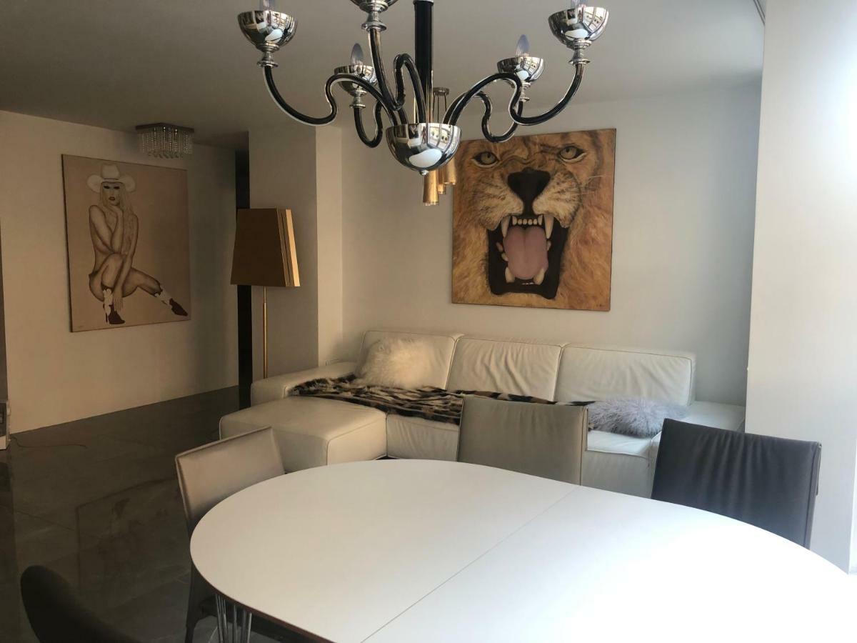Luxurious 2 Bedroom Apartment Old City Münih Dış mekan fotoğraf